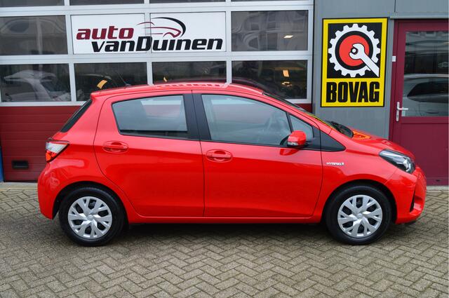 Toyota YARIS 1.5 Hybrid Energy O.a: Navi, Clima, Camera, Cruise, Multimedia, Etc.. Rijklaar! All-in prijs!