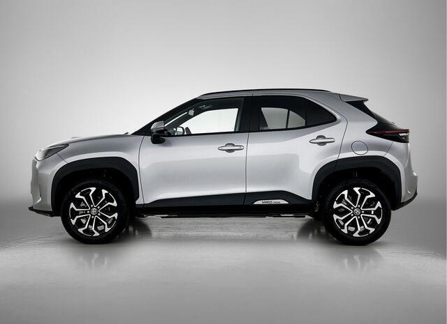 Toyota YARIS Cross 1.5 Hybrid 130 Dynamic Comfort Pack | DEMO & DIRECT LEVERBAAR | STOEL + STUUR VERWARMING | BLINDSPOT |