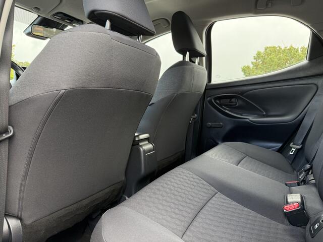 Toyota YARIS 1.5 Hyb. Active