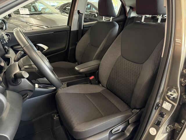 Toyota YARIS 1.5 Hybrid Dynamic LED | Navi-by-app | ACC | Camera | Clima | 16 inch LM-velgen ( Vestiging - Nieuwegein )
