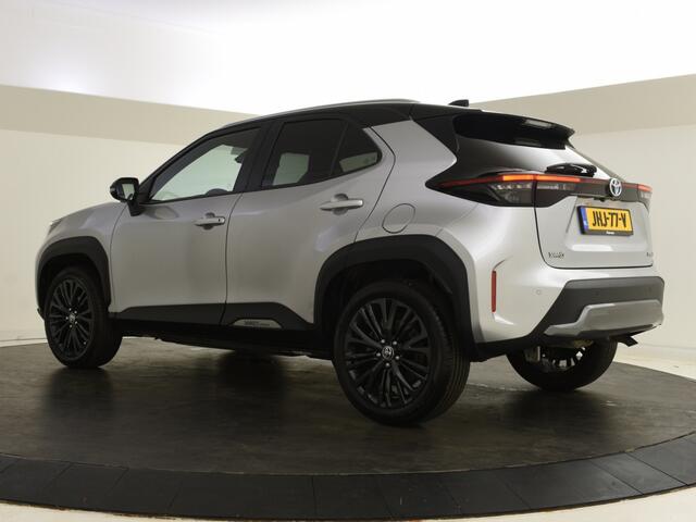 Toyota YARIS 1.5 Hybrid Adventure | Parkeersensoren V+A | Stoelverwarming