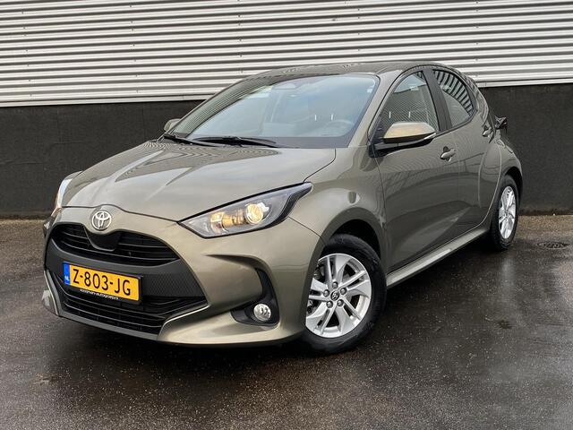 Toyota YARIS 1.5 Hybrid 115 Active 1e eign. NL-auto, Apple CarPlay/Android Auto navigatie, achteruitrij camera, adaptieve cruise control, BTW-auto!