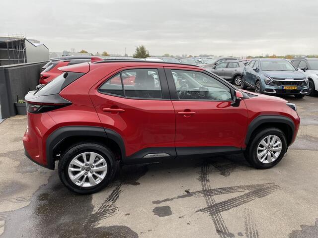 Toyota YARIS Cross 1.5 Hybrid Active 1e eign. NL-auto, Apple Carplay en/of Android auto navigatie, Achteruitrijcamera, Adaptieve cruise control, BTW-auto