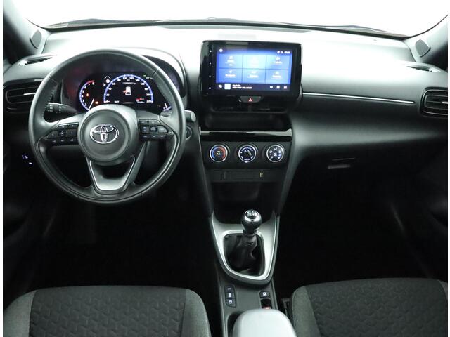 Toyota YARIS Cross 1.5 VVT-I First Edition | 1350kg. trekgewicht | Keyless | ACC |