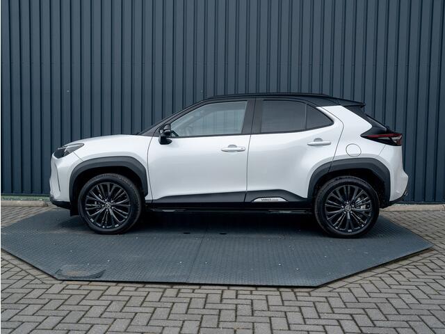 Toyota YARIS Cross 1.5 Hybrid AWD Adventure | Blind Spot | Stoel & Stuur verw. | Parkeersensoren | Prijs Rijklaar!!