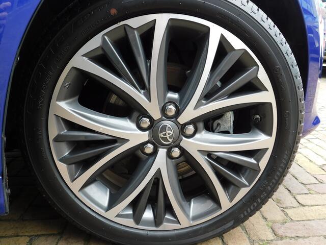 Toyota YARIS 1.5 Hybrid 130 Executive