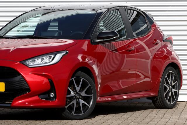 Toyota YARIS 1.5 Hybrid Executive Bi-Tone