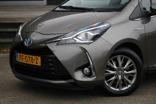 Toyota YARIS 1.5 Hybrid Executive | trekhaak | Navi | Bluetooth | LM velgen |