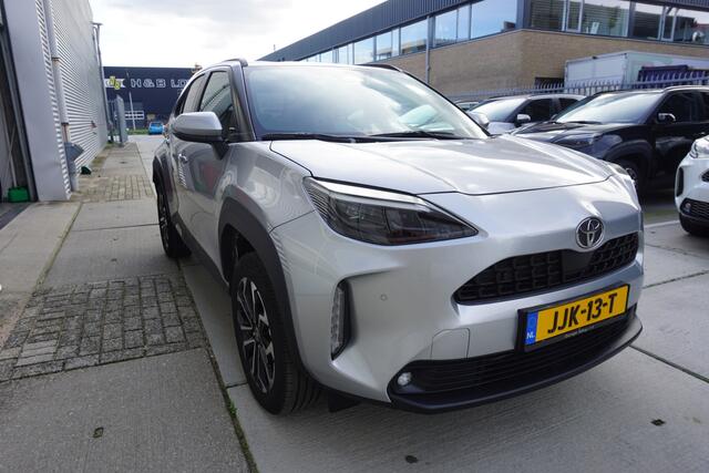 Toyota YARIS Cross 1.5 Hybrid 115 Business Plus |Navi|Carplay|PDC V+A|Stoel en stuurverw|Dodehoek|