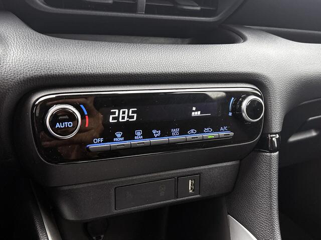 Toyota YARIS 1.5 Hybrid First Edition | Velgen | Navigatie | Camera | Carplay | Android Auto