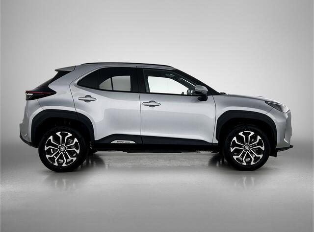 Toyota YARIS Cross 1.5 Hybrid Dynamic | Climate control | Adaptive cruise control | LM velgen |