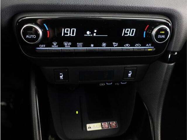 Toyota YARIS 1.5 Hybrid 130 Executive Limited | JBL Premium Audio | Stoelverwarming | Panoramadak | Parkeersensoren V+A |