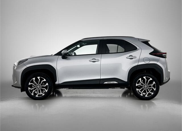 Toyota YARIS Cross 1.5 Hybrid 115 First Edition | 17" Lichtmetalen Velgen | Apple Carplay -/ Android Auto | Parkeercamera | Climate Control |