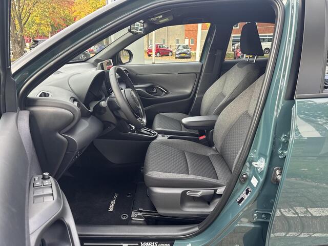 Toyota YARIS Cross 1.5 Hybrid 130 Dynamic Comfort Pack | 06-10141018 Voor meer informatie