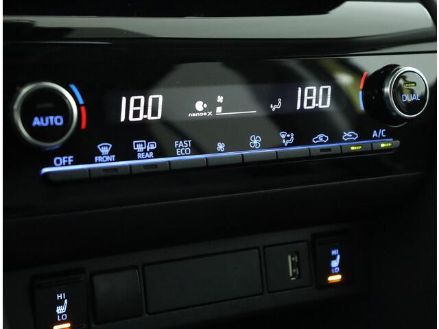 Toyota YARIS Cross 1.5 Hybrid Executive | Stoelverwarming | Keyless | Climate control| Trekhaak |