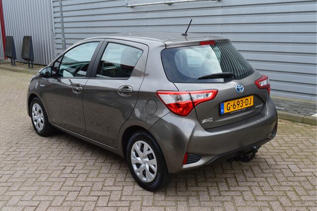Toyota YARIS 1.5 Hybrid Active O.a: Trekhaak, Camera, Clima, Audio, Cruise, Rijklaar, Etc. All-in prijs!