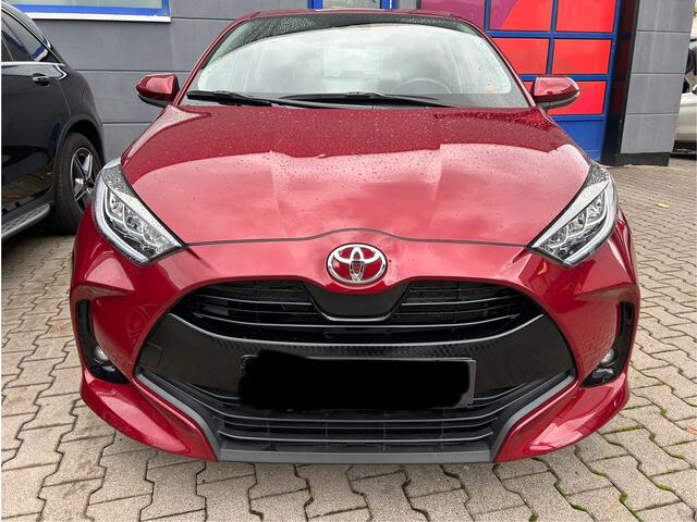 Toyota YARIS 1.5 VVT-i DYNAMIC / LED / CRUISE / CARPLAY / RIJKLAAR