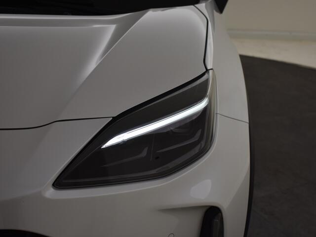 Toyota YARIS 1.5 Hybrid Adventure | BLS | Parkeersensoren V+A | All Seasons