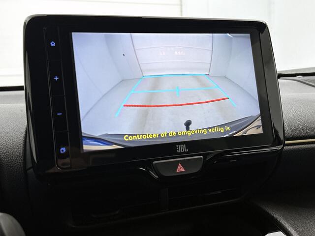 Toyota YARIS Cross 1.5 Hybrid Adventure | Navigatie | Afneembare trekhaak | PDC |