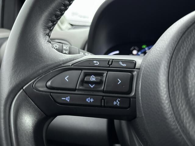 Toyota YARIS Cross 1.5 Hybrid Executive | Stoelverwarming | Head-Up Display | Lichtmetalen Velgen | NL-Auto |