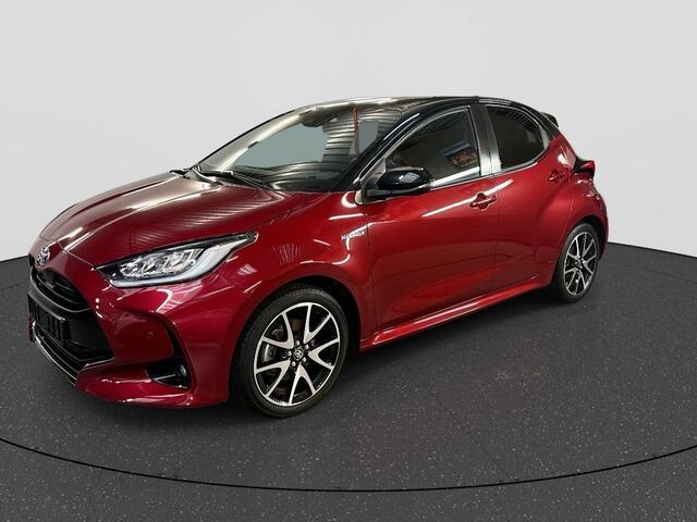 Toyota YARIS 1.5 Hybrid Executive Bi Tone | Rijklaar | Blindspot | Sensoren | HUD | 17 "