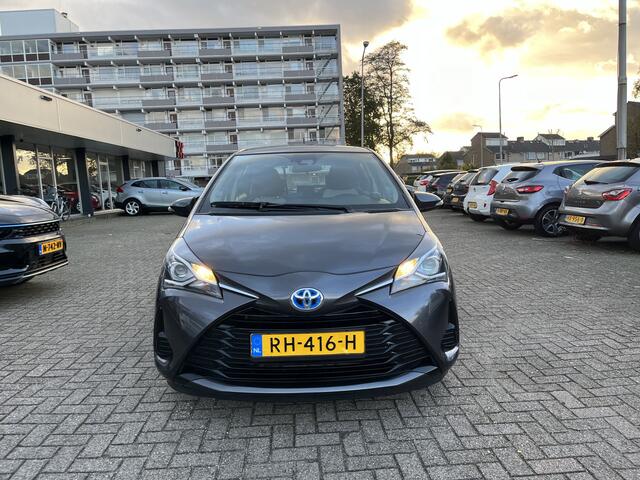 Toyota YARIS 1.5 Hybrid Aspiration Acamera Klima nap