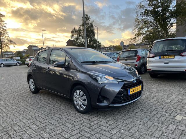 Toyota YARIS 1.5 Hybrid Aspiration Acamera Klima nap