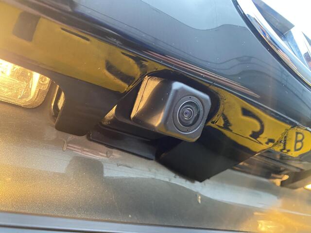 Toyota YARIS 1.5 Hybrid First Edition Navigatie, 1e eign. Nieuw geleverd en dealeronderhouden, Smart Key