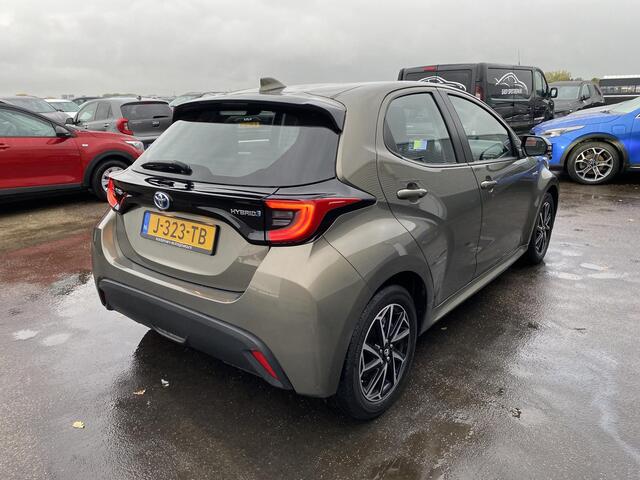 Toyota YARIS 1.5 Hybrid First Edition Navigatie, 1e eign. Nieuw geleverd en dealeronderhouden, Smart Key
