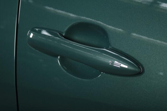 Toyota YARIS 1.5 Hybrid 115 Dynamic, Comfort Pack, Nieuw, in december leverbaar met ¤2000,- inruilpremie!