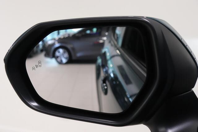 Toyota YARIS Cross 1.5 Hybrid 130 Dynamic, Comfort Pack, Nieuw, in december leverbaar met ¤2.000,- inruilpremie!!!