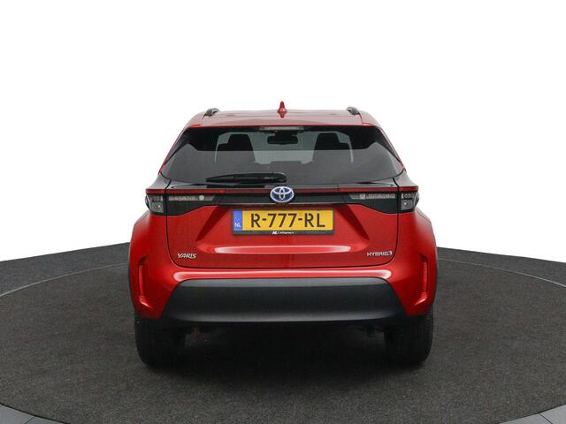 Toyota YARIS Cross 1.5 Hybrid Dynamic | Navigatie | Led Verlichting | Privacy Glas | Keyless Entry |