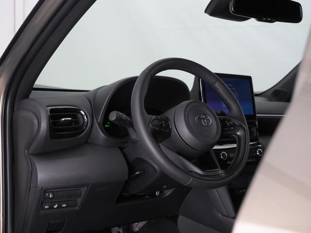 Toyota YARIS Cross 1.5 Hybrid 130 Executive | Stuurwiel- En Stoelverwarming | Achteruitrijcamera | Draadloos Telefoonlader | Apple CarPlay/ Android Auto | Botsherkenning | Grootlichtassistent