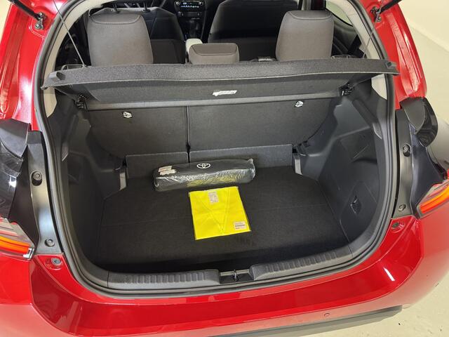 Toyota YARIS 1.5 Hybrid 115 Dynamic plus | PDC Rondom | Stoel/stuur verw. | LED | Draadloze carplay | Keyless |