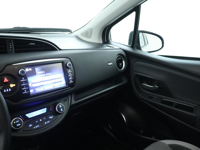 Toyota YARIS 1.5 Hybrid Y20 Edition | Navigatie | Lichtmetalen velgen |