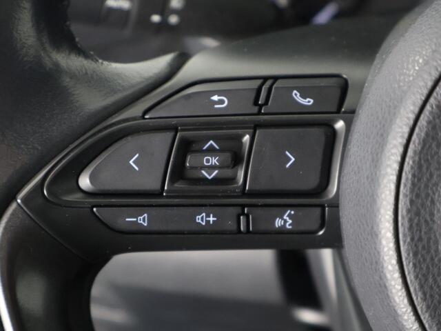 Toyota YARIS 1.5 Hybrid Bi-Tone Sport | Apple Carplay & AndroidAUTO | Camera | Privacy Glass |