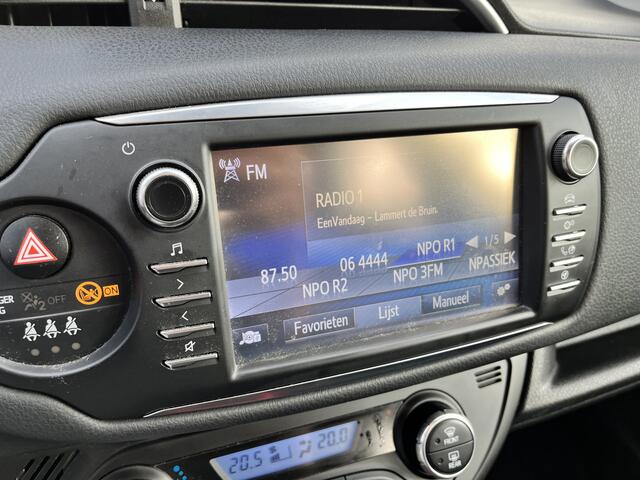 Toyota YARIS 1.5 VVT-i Design Clima |Cruise Camera Trekhaak NL auto