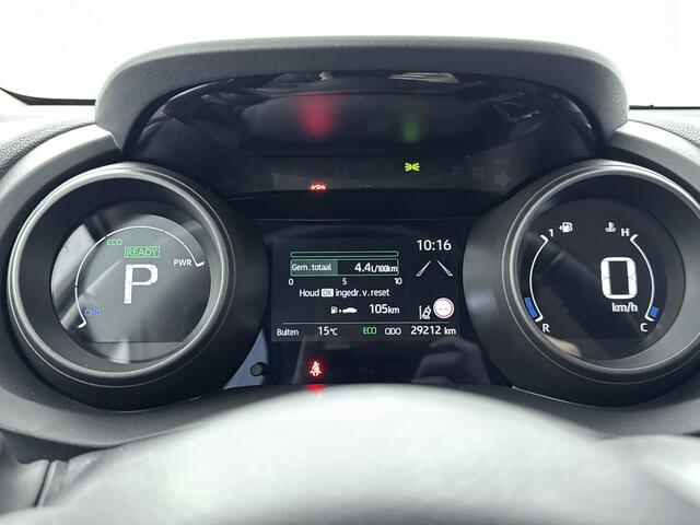 Toyota YARIS 1.5 Hybrid Dynamic Limited LOC 15-10