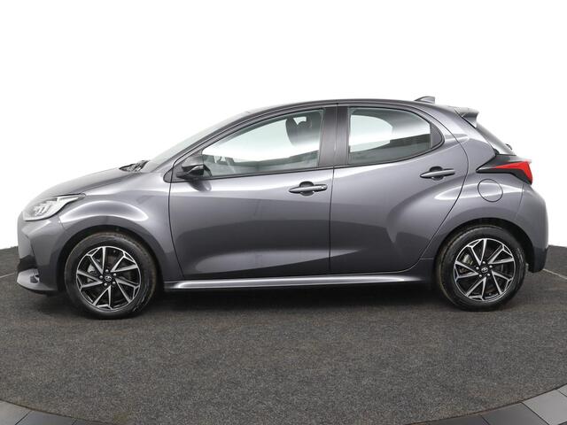 Toyota YARIS 1.5 Hybrid Dynamic Climate control | Adaptieve cruise control | Parkeercamera