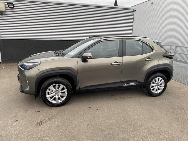 Toyota YARIS Cross 1.5 Hybrid Active Navigatie Apple CarPlay/Android Auto, achteruitrij camera, adaptieve cruise control, automaat, dealer onderhouden!