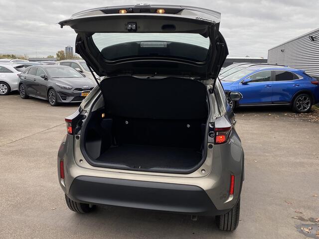 Toyota YARIS Cross 1.5 Hybrid Active Navigatie Apple CarPlay/Android Auto, achteruitrij camera, adaptieve cruise control, automaat, dealer onderhouden!