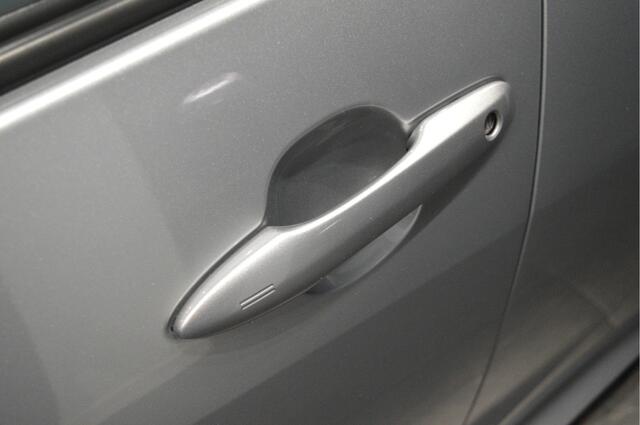 Toyota YARIS 1.5 VVT-i Dynamic airco camera keyless carplay 16 inch !!