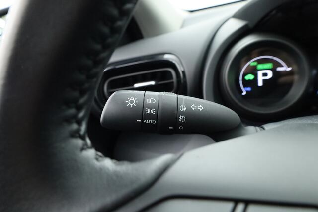 Toyota YARIS 1.5 Hybrid Dynamic | Apple CarPlay & Android Auto | Camera | Airco | Adapt. Cruise | Keyless