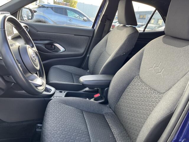 Toyota YARIS Cross 1.5 Hybrid First Edition Trekhaak NL auto 1e eigenaar Dealer onderhouden Navi Carplay