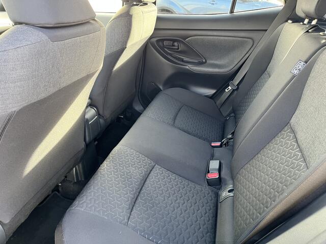 Toyota YARIS Cross 1.5 Hybrid First Edition Trekhaak NL auto 1e eigenaar Dealer onderhouden Navi Carplay