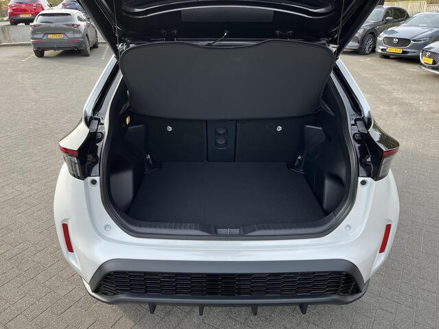 Toyota YARIS Cross 1.5 Hybrid 130 GR Sport | Navigatie | Apple CarPlay/Android auto | Achteruitrijcamera | Stoel en stuurverwarming