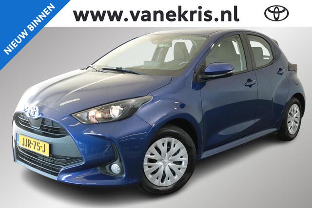 Toyota YARIS 1.5 Hybrid Active, Navi , Keyless