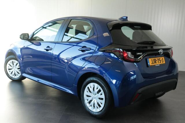 Toyota YARIS 1.5 Hybrid Active, Navi , Keyless