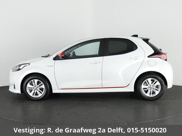 Toyota YARIS 1.5 Hybrid Active + Coral Red Pack | 1e eigenaar | Apple Carplay & AndroidAUTO | Camera |