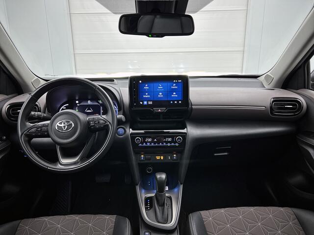 Toyota YARIS Cross 1.5 Hybrid Executive | Panoramadak | Stoelverwarming | Elek. achterklep | LM velgen | Caleche